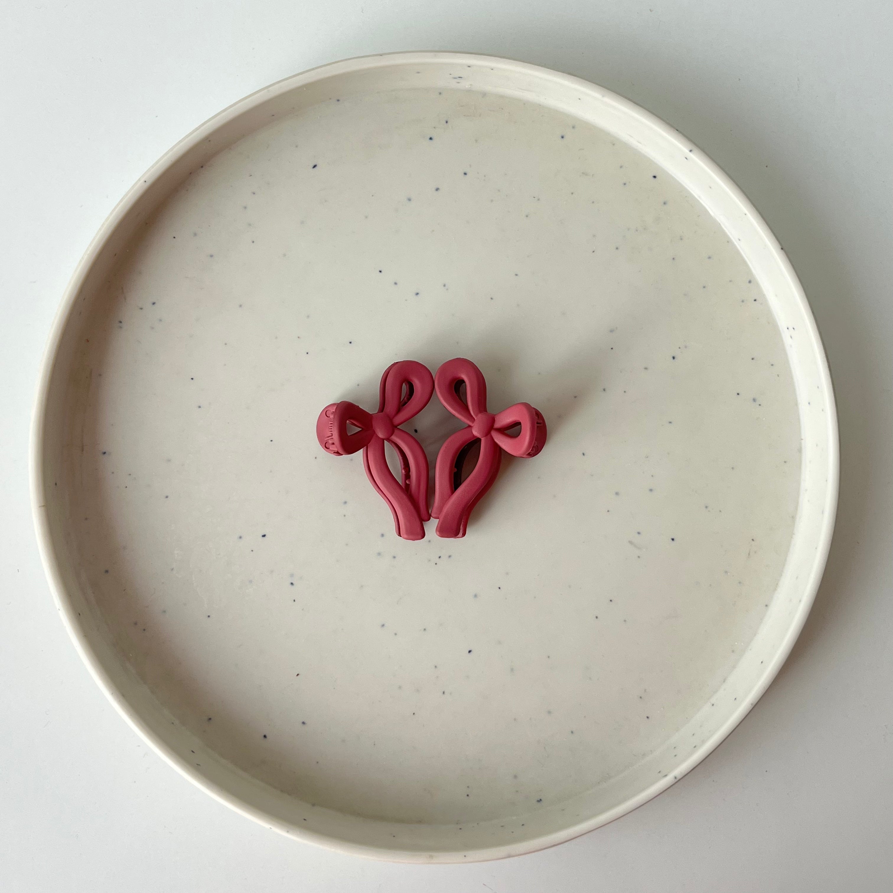 Matte Ribbon – Small Bow Hair Claw